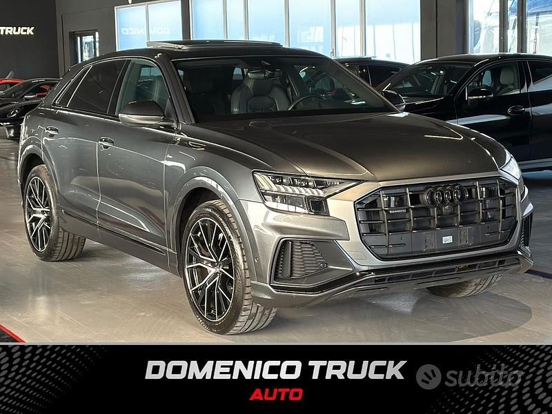 Usata Audi Q8 Sport 286 CV (210 kW) 2021 Grigio SUV
