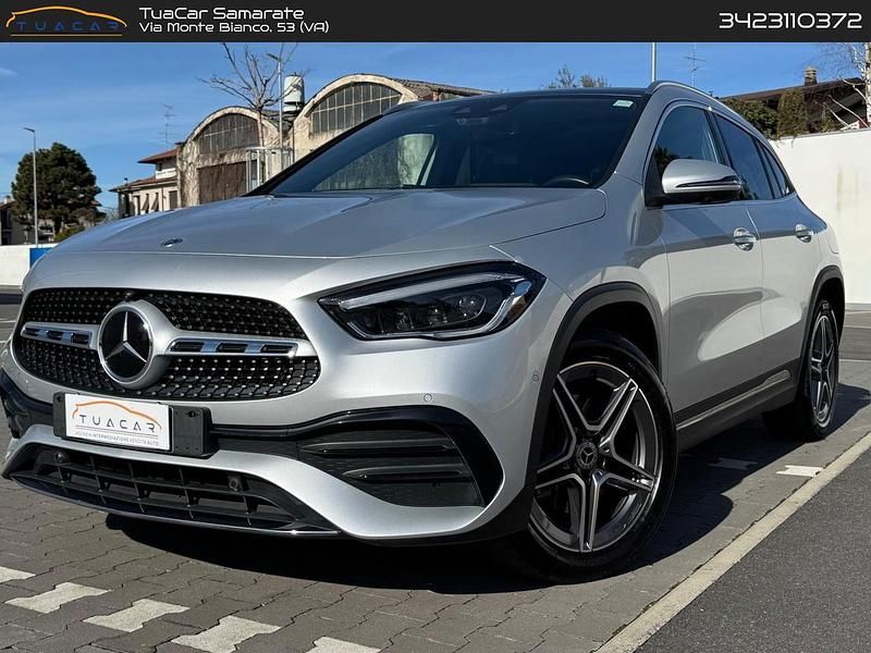 Usata Mercedes GLA250 AMG line 217 CV (159 kW) 2022 Argento SUV