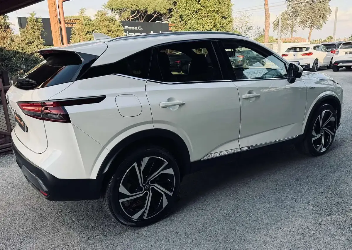 Usata Nissan Qashqai Pack 158 CV (116 kW) 2022 Perlato SUV