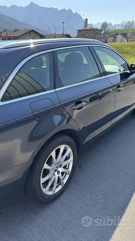 Usata Audi A4 Ambiente 190 CV (139 kW) 2016 Blu Station wagon