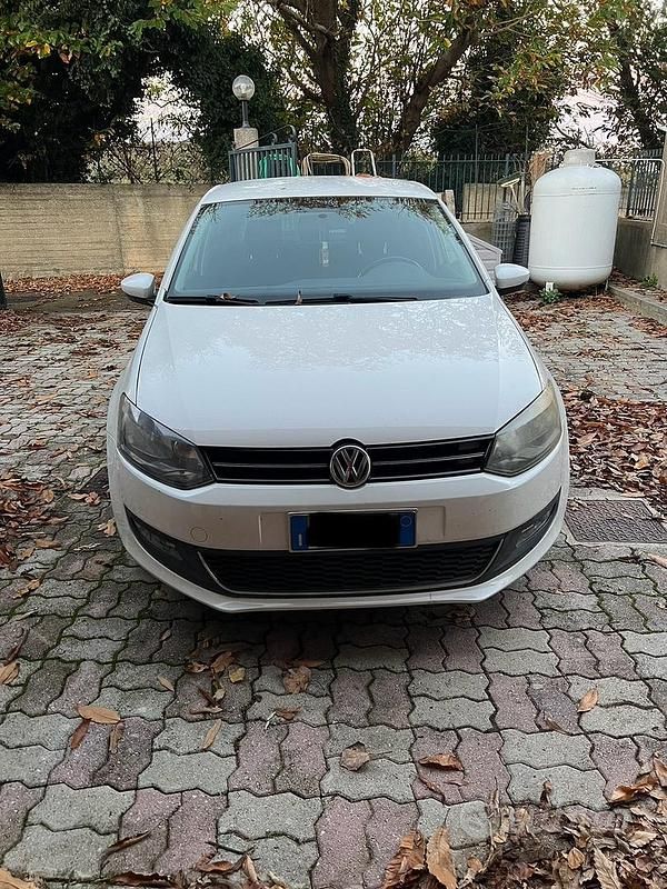 Usata VW Polo Highline 90 CV (66 kW) 2012 Bianco Berlina