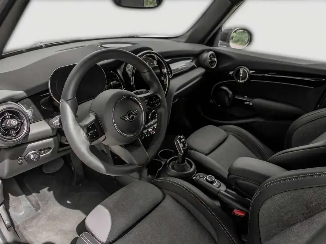 Usata Mini Cooper Classic 136 CV (100 kW) 2022 Bianco Utilitaria