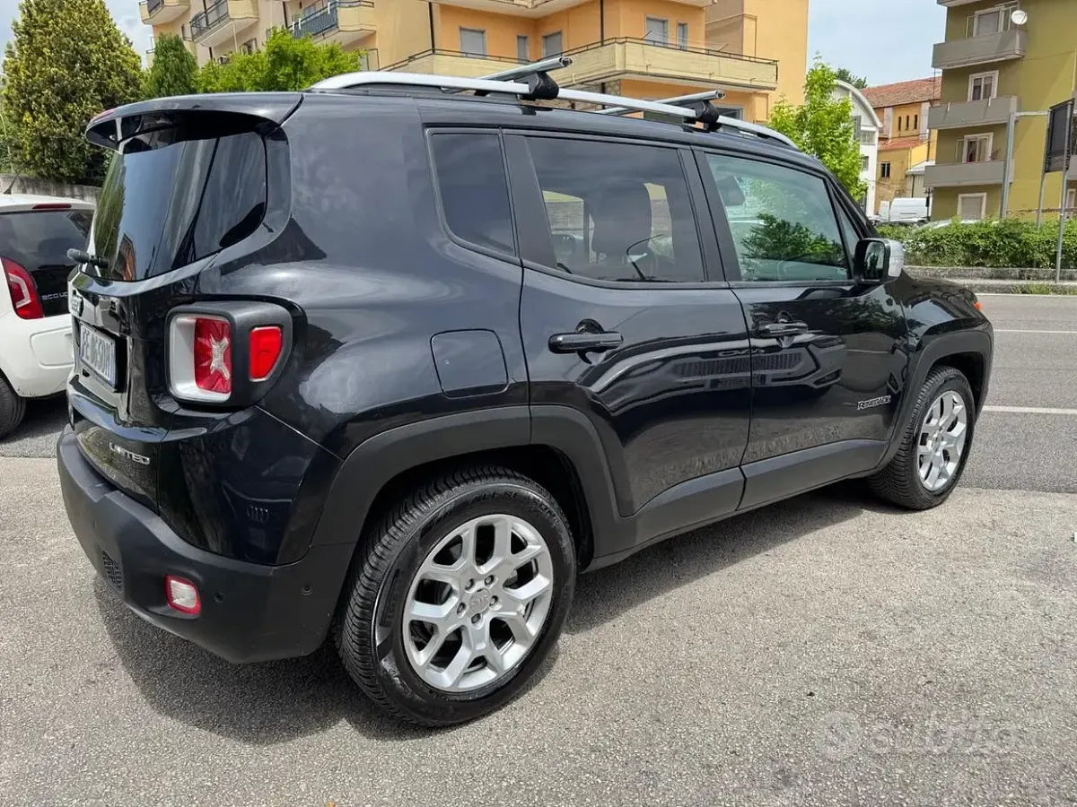 Usata Jeep Renegade Limited 120 CV (88 kW) 2016 Nero SUV