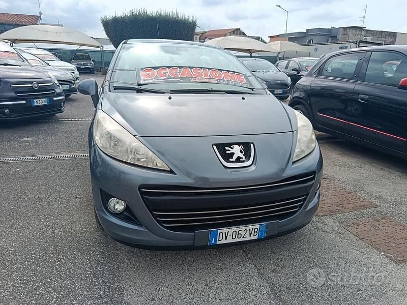 Begagnad Peugeot 207 88 HK (64 kW) 2010 Grå Sedan
