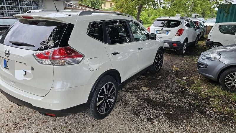 Usata Nissan X-Trail Tekna 131 CV (96 kW) 2015 Bianco SUV