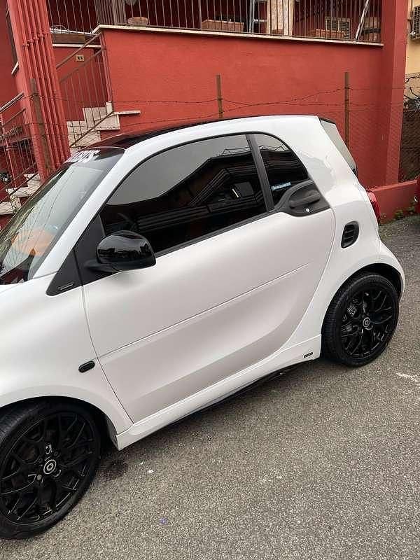 Usata Smart ForTwo Coupé 90 CV (66 kW) 2018 Bianco Utilitaria