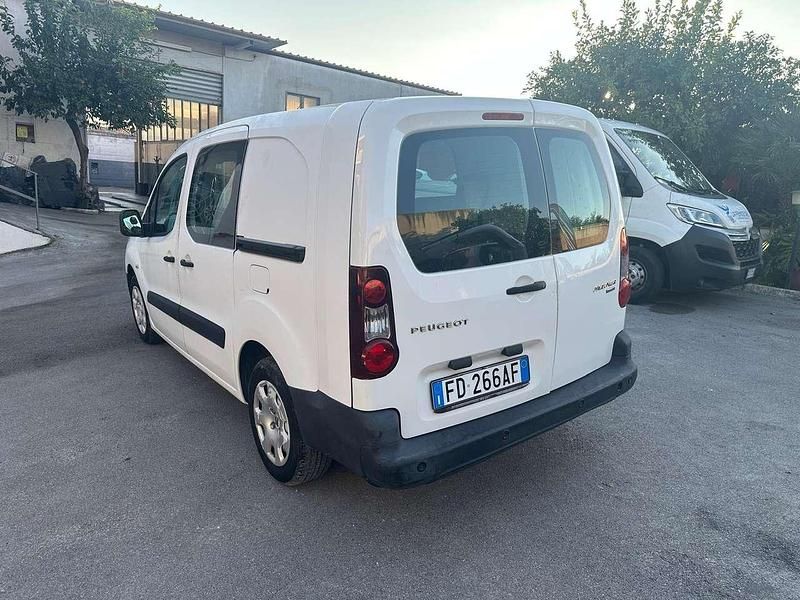 Usata Peugeot TePee Active 99 CV (72 kW) 2016 Bianco Station wagon