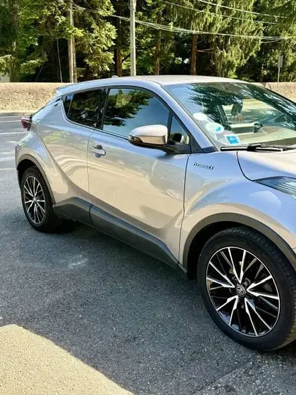 Usata Toyota C-HR Lounge 98 CV (72 kW) 2019 Argento SUV