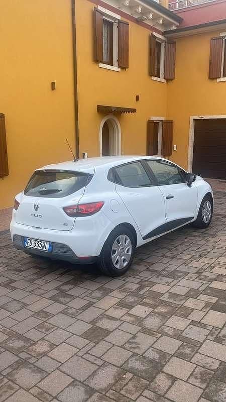 Usata Renault Clio IV 78 CV (57 kW) 2016 Bianco Furgone