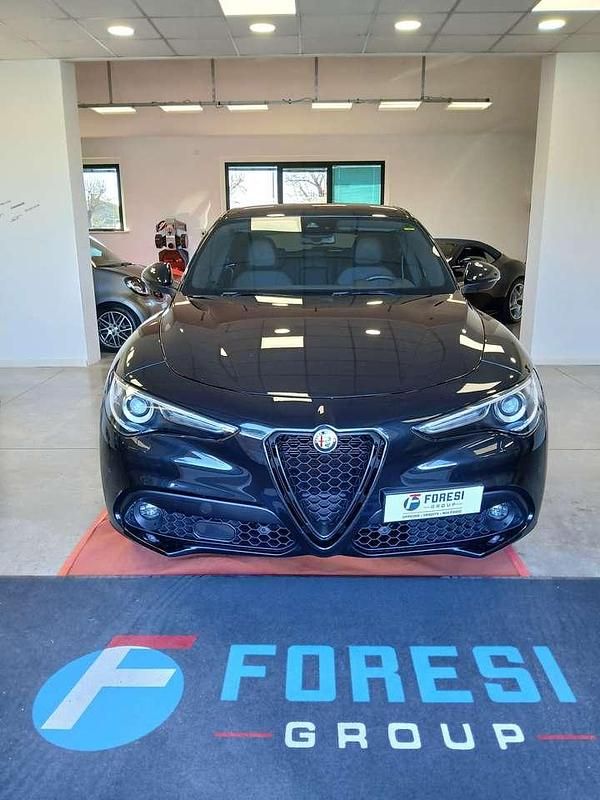 Usata Alfa Romeo Stelvio Sprint 190 CV (139 kW) 2022 Nero SUV