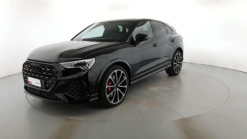 Nero mito metallizzato Usata 2022 Audi RS Q3 Sportback SUV | 54.800 € (Cara) - Immagine 1/4