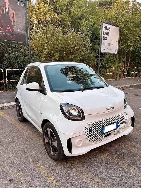 Usata Smart ForTwo Electric Drive Passion 60 kW (82 CV) 2023 Bianco Cabrio
