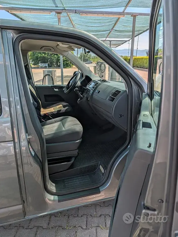 Usata VW Caravelle 170 CV (125 kW) 2014 Furgone