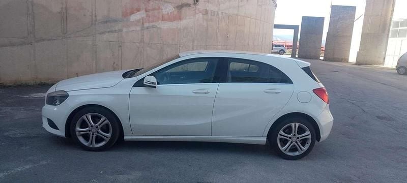 Bianco Usata 2013 Mercedes A200 Executive Berlina | 7000 € (Super prezzo) - Immagine 1/4