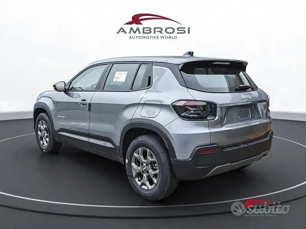 Ny Jeep Avenger Longitude 101 HK (74 kW) 2026 Grå SUV