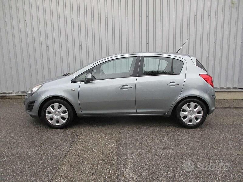 Usata Opel Corsa 89 CV (65 kW) 2015 Grigio Berlina