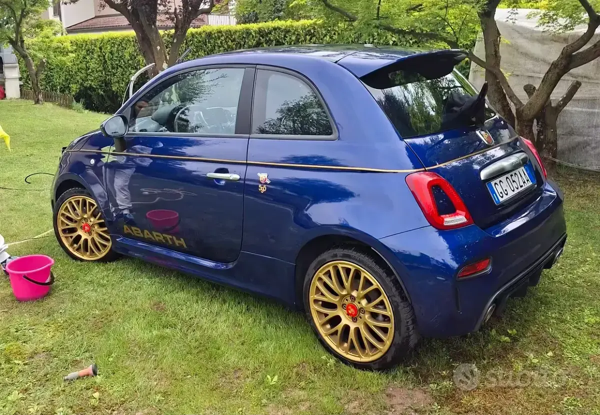 Usata Abarth 595 145 CV (106 kW) 2021 Blu Berlina
