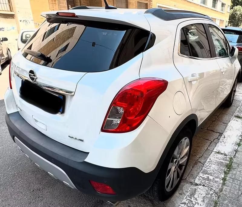 Usata Opel Mokka Cosmo 140 CV (102 kW) 2015 Bianco SUV