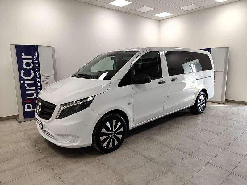 Bianco Usata 2024 Mercedes Vito Furgone | 37.900 € (Buon prezzo) - Immagine 1/4