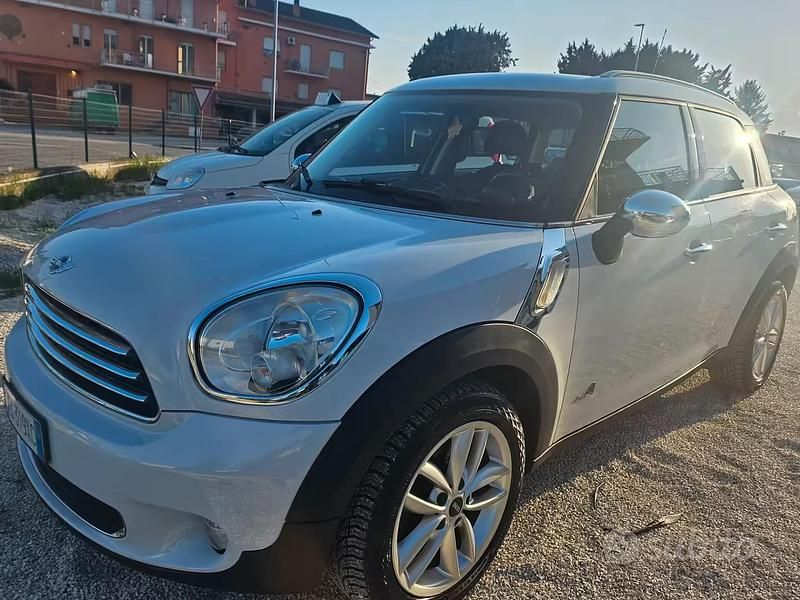 Usata Mini Cooper Countryman 111 CV (81 kW) 2011 Bianco SUV