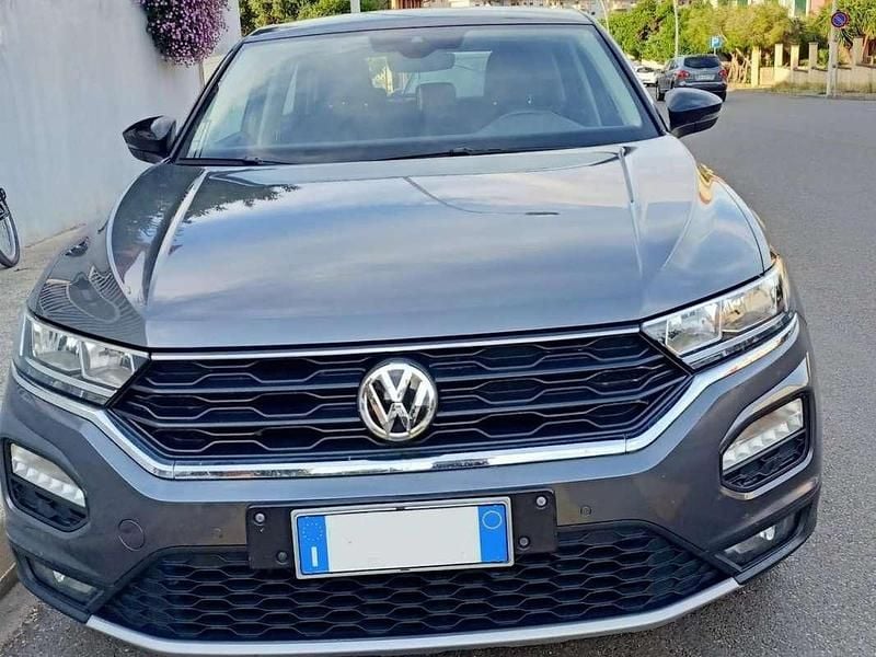 Usata VW T-Roc Style 116 CV (85 kW) 2019 Grigio SUV