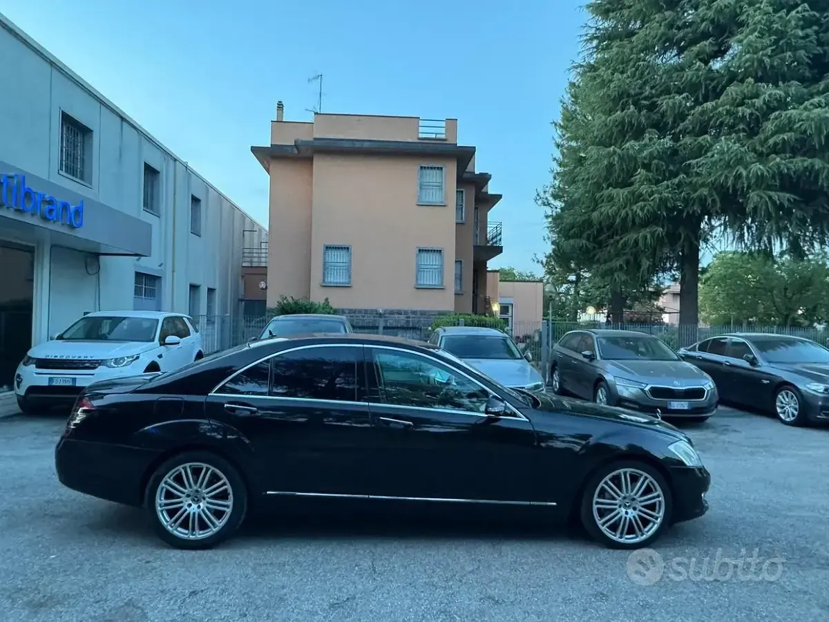 Usata Mercedes S320 235 CV (172 kW) 2009 Nero Berlina