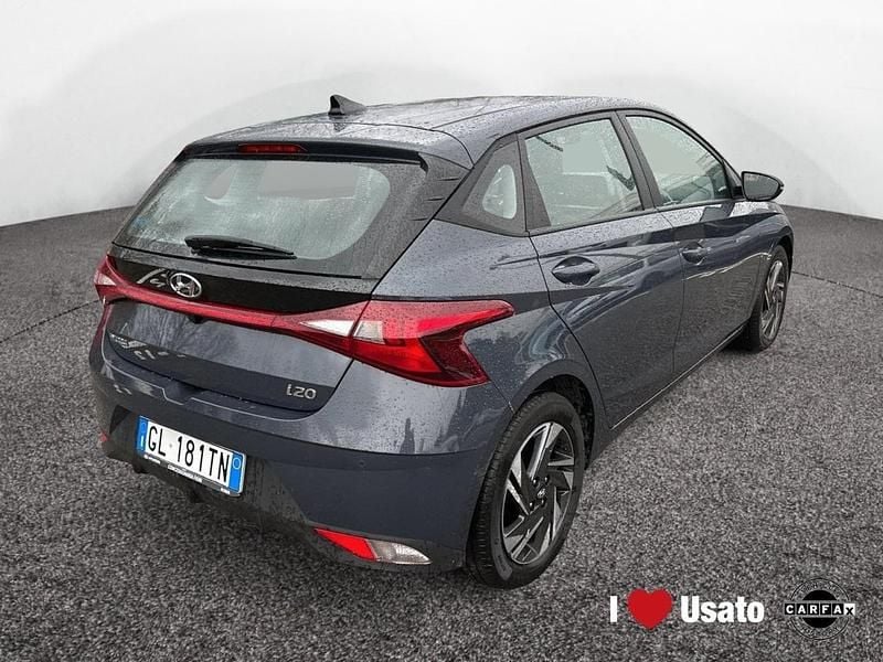 Käytetty Hyundai i20 84 HP (61 kW) 2022 Harmaa Viistoperä