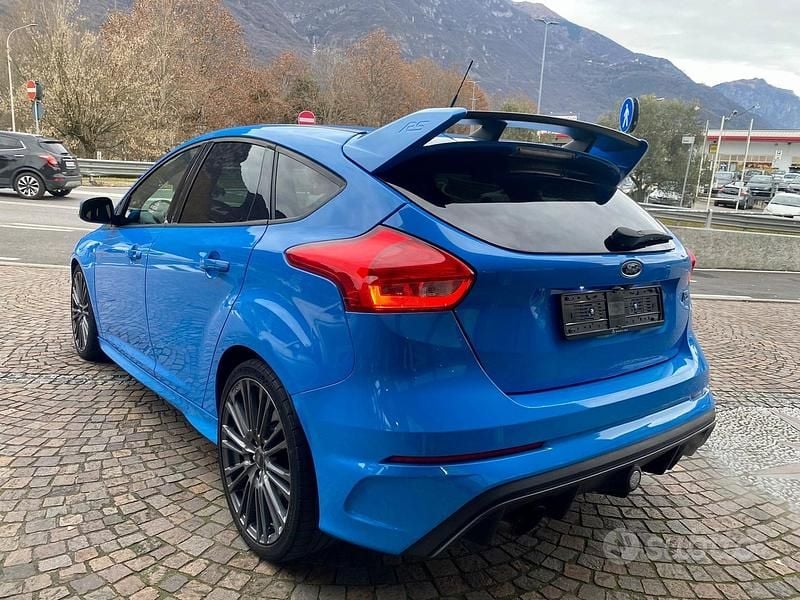 Usata Ford Focus RS 351 CV (258 kW) 2016 Blu/azzurro Berlina