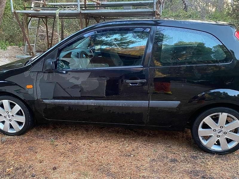 Usata Ford Fiesta Zetec 75 CV (55 kW) 2006 Utilitaria