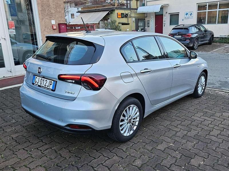Usata Fiat Tipo Business 95 CV (69 kW) 2022 Argento Berlina