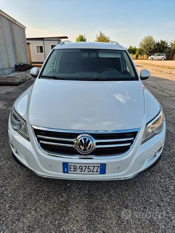 Usata VW Tiguan Sportline 140 CV (102 kW) 2010 Bianco SUV