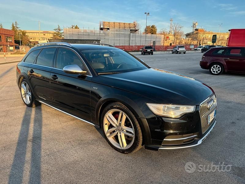 Usata Audi A6 245 CV (180 kW) 2012 Nero Station wagon
