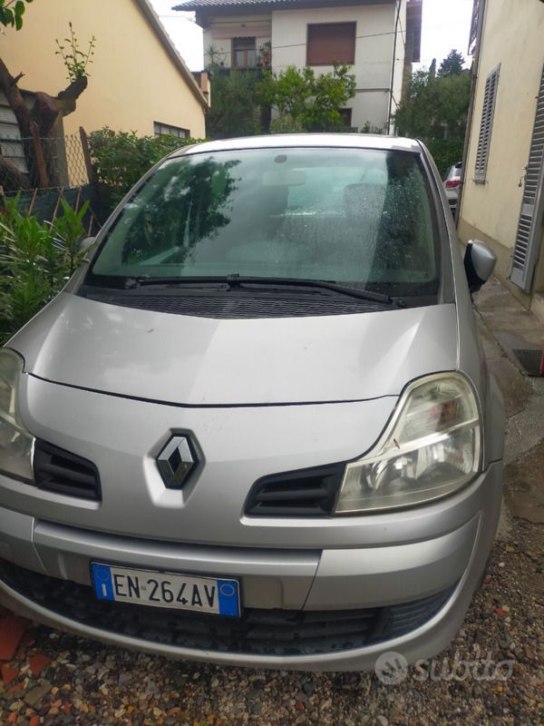 Usata 2012 Renault Modus Monovolume | 2800 € (Ottimo prezzo) - Immagine 1/4