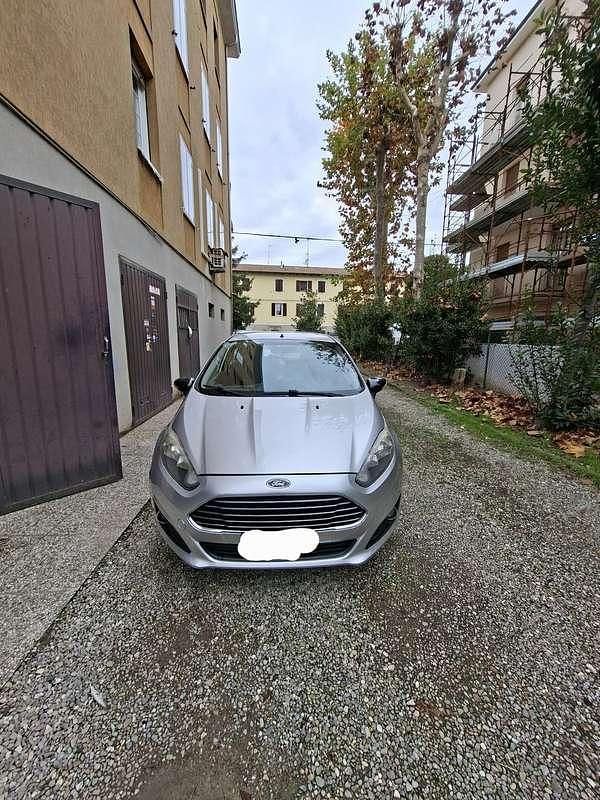 Usata 2015 Ford Fiesta Business Edition Berlina | 5800 € (Buon prezzo) - Immagine 1/4