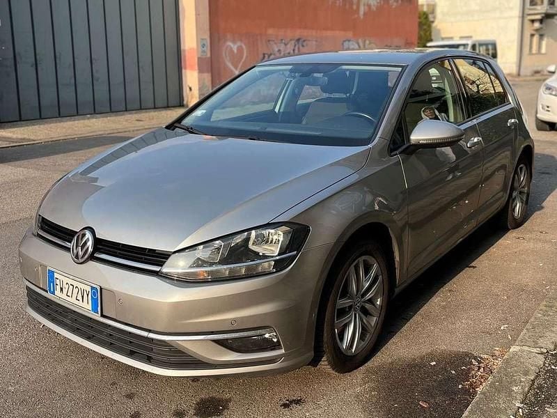 Usata VW Golf VII Business 116 CV (85 kW) 2019 Argento Berlina