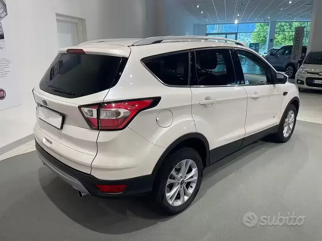 Usata Ford Kuga Titanium S 150 CV (110 kW) 2018 Bianco SUV