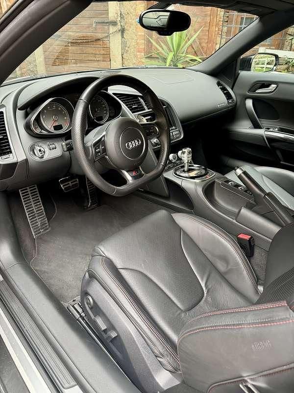 Usata Audi R8 Spyder Ambiente 430 CV (316 kW) 2014 Grigio Cabrio