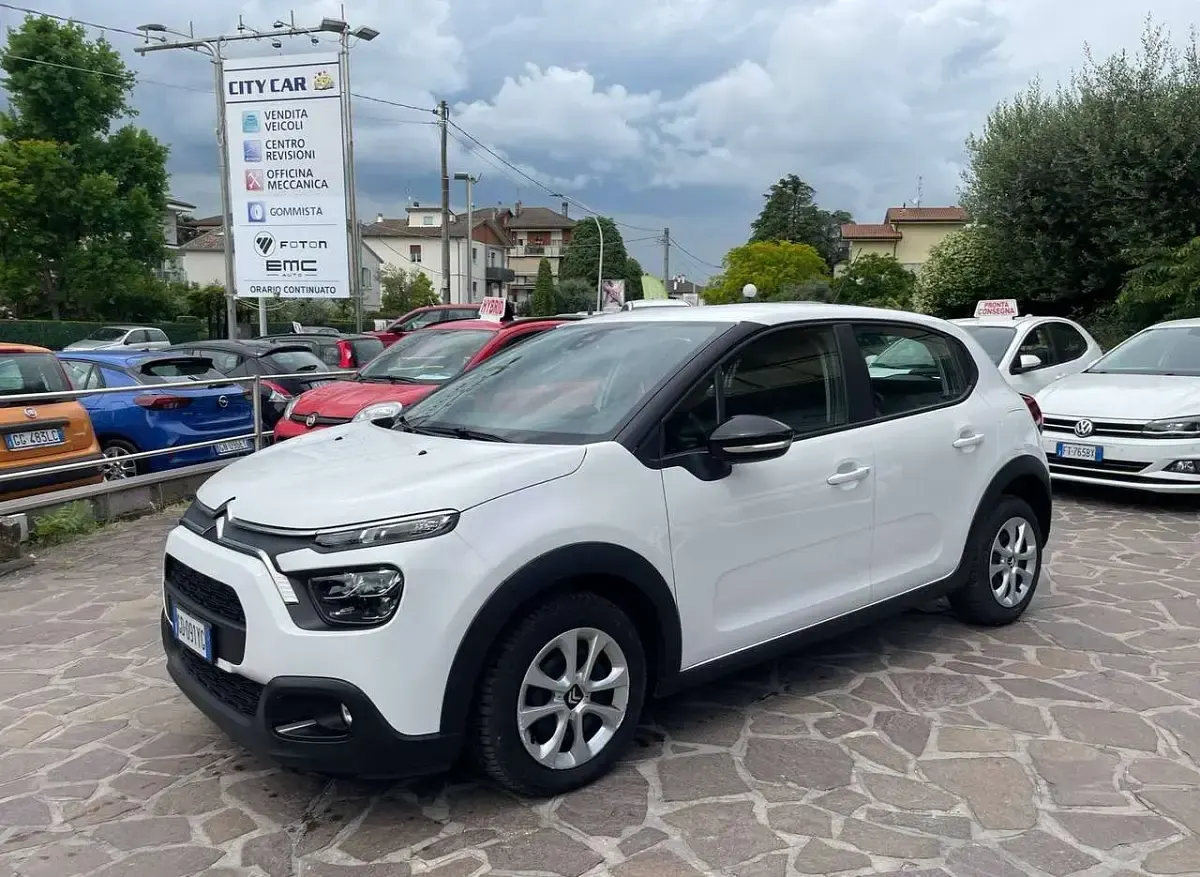Gebraucht Citroën C3 Feel 102 PS (75 kW) 2020 Weiß Kleinwagen