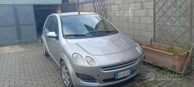 Usata Smart ForFour 95 CV (69 kW) 2006 Grigio Utilitaria