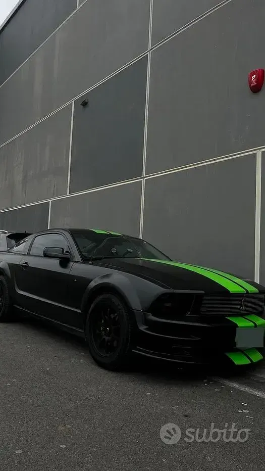 Usata Ford Mustang 114 CV (83 kW) 2007 Nero Berlina