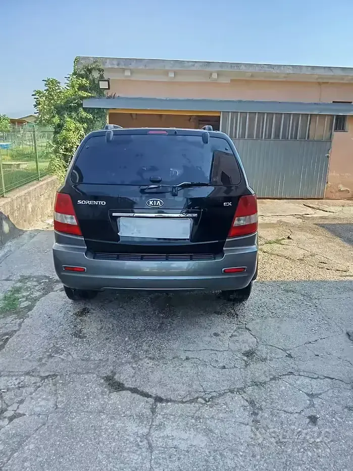 Usata Kia Sorento 140 CV (102 kW) 2006 Nero SUV