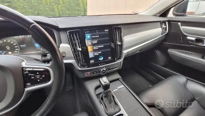 Usata Volvo V90 150 CV (110 kW) 2020 Grigio Station wagon