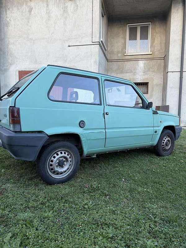 Usata Fiat Panda Young 39 CV (28 kW) 2000 Verde Berlina