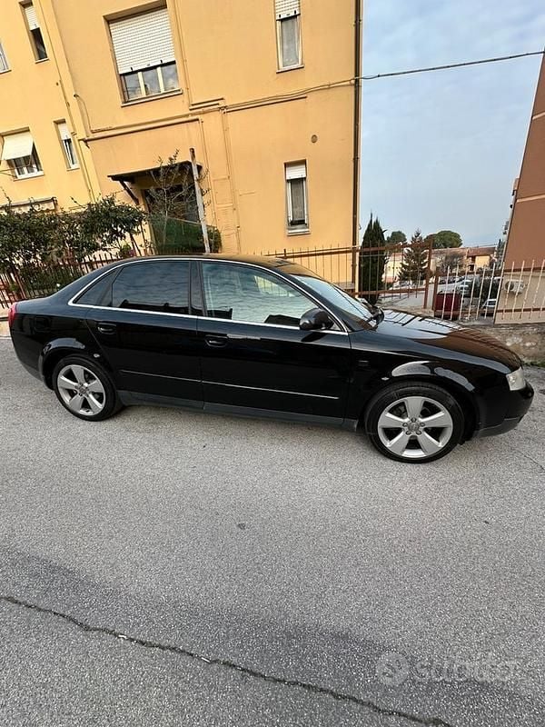 Usado Audi A4 101 CV (74 kW) 2004 Berlina