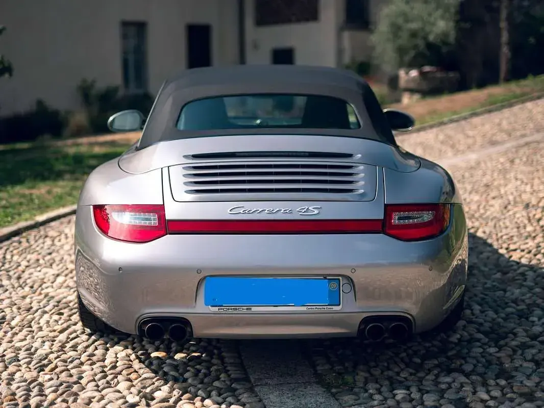 Usata Porsche 911 Carrera Cabriolet 385 CV (283 kW) 2009 Argento Cabrio