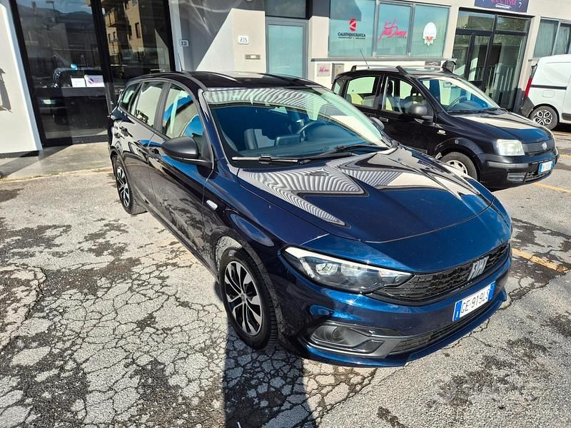 Usata Fiat Tipo Life 131 CV (96 kW) 2021 Blu Station wagon