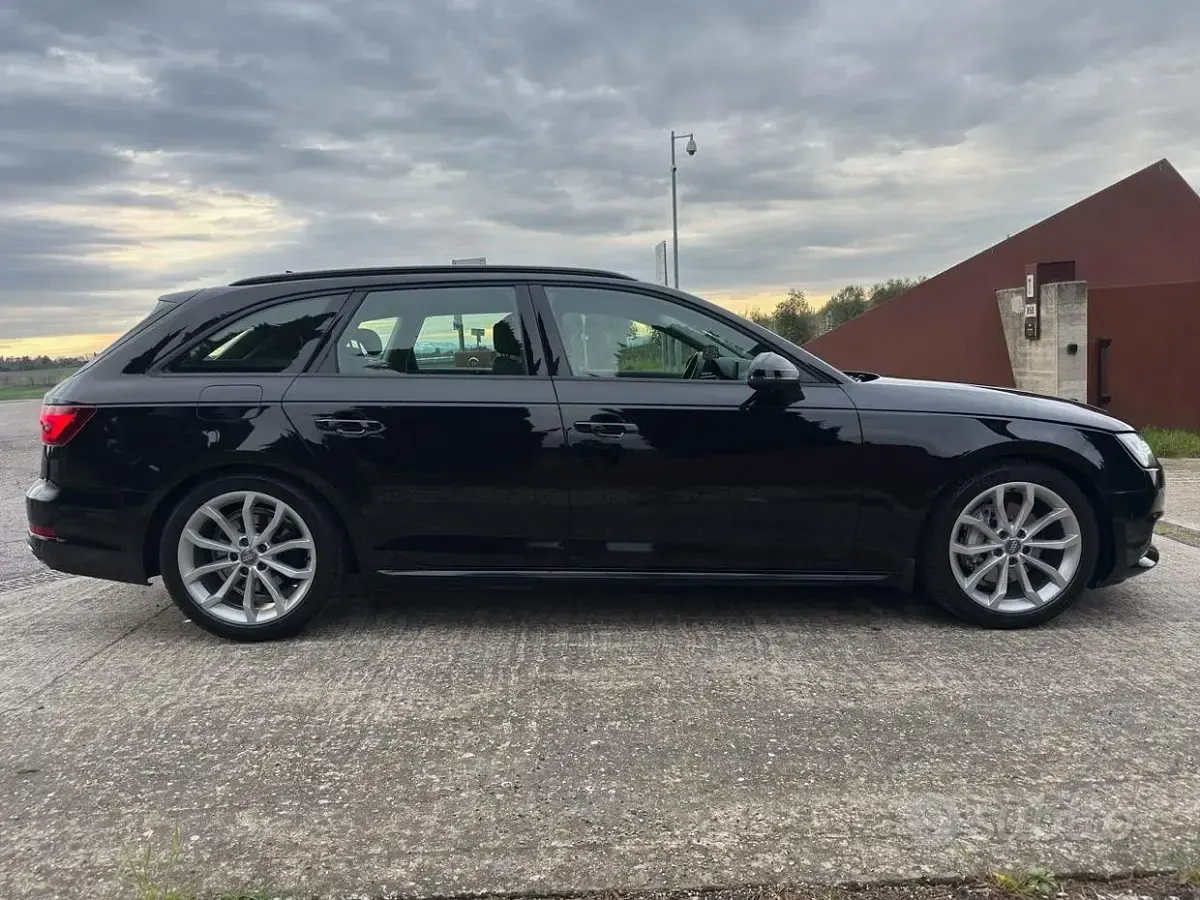 Usata Audi A4 Business 190 CV (139 kW) 2020 Nero Station wagon