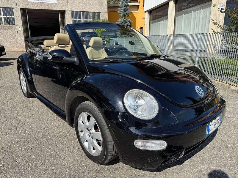 Usata VW New Beetle Cabriolet 102 CV (75 kW) 2005 Nero Cabrio