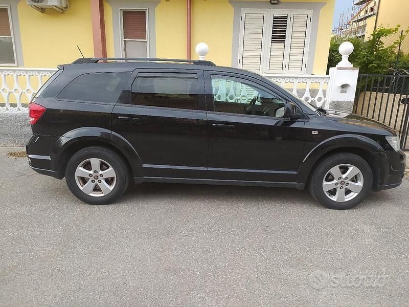 Usata Fiat Freemont Urban 140 CV (102 kW) 2011 Nero SUV