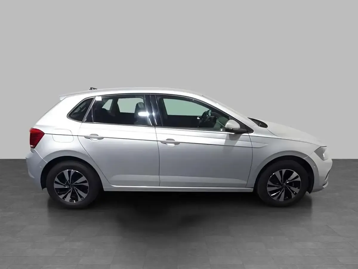 Usata VW Polo Comfortline 80 CV (58 kW) 2020 Argento riflesso metallizzato Utilitaria